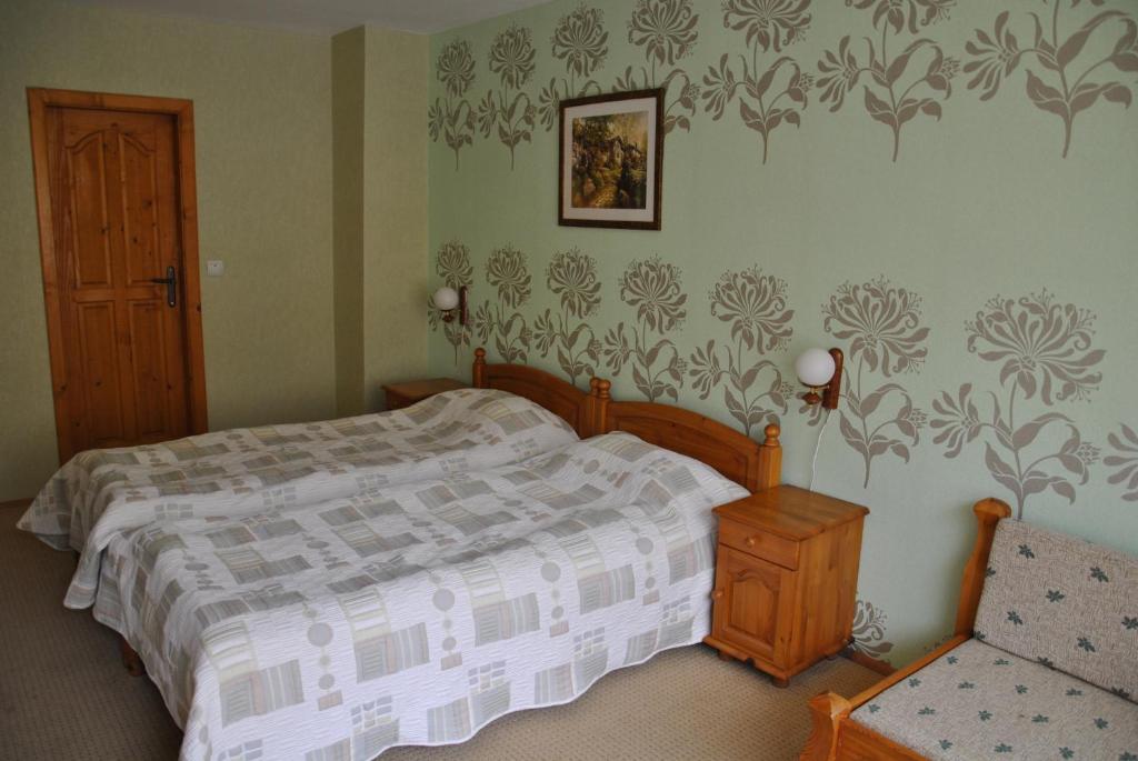 Family Hotel Shoky Chepelare Bagian luar foto